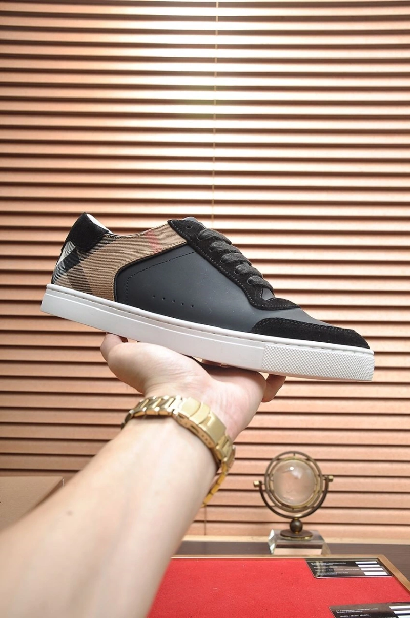 Timeless Bxrbxrry Sneakers 115080
