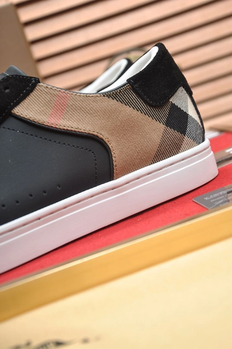 Timeless Bxrbxrry Sneakers 115080