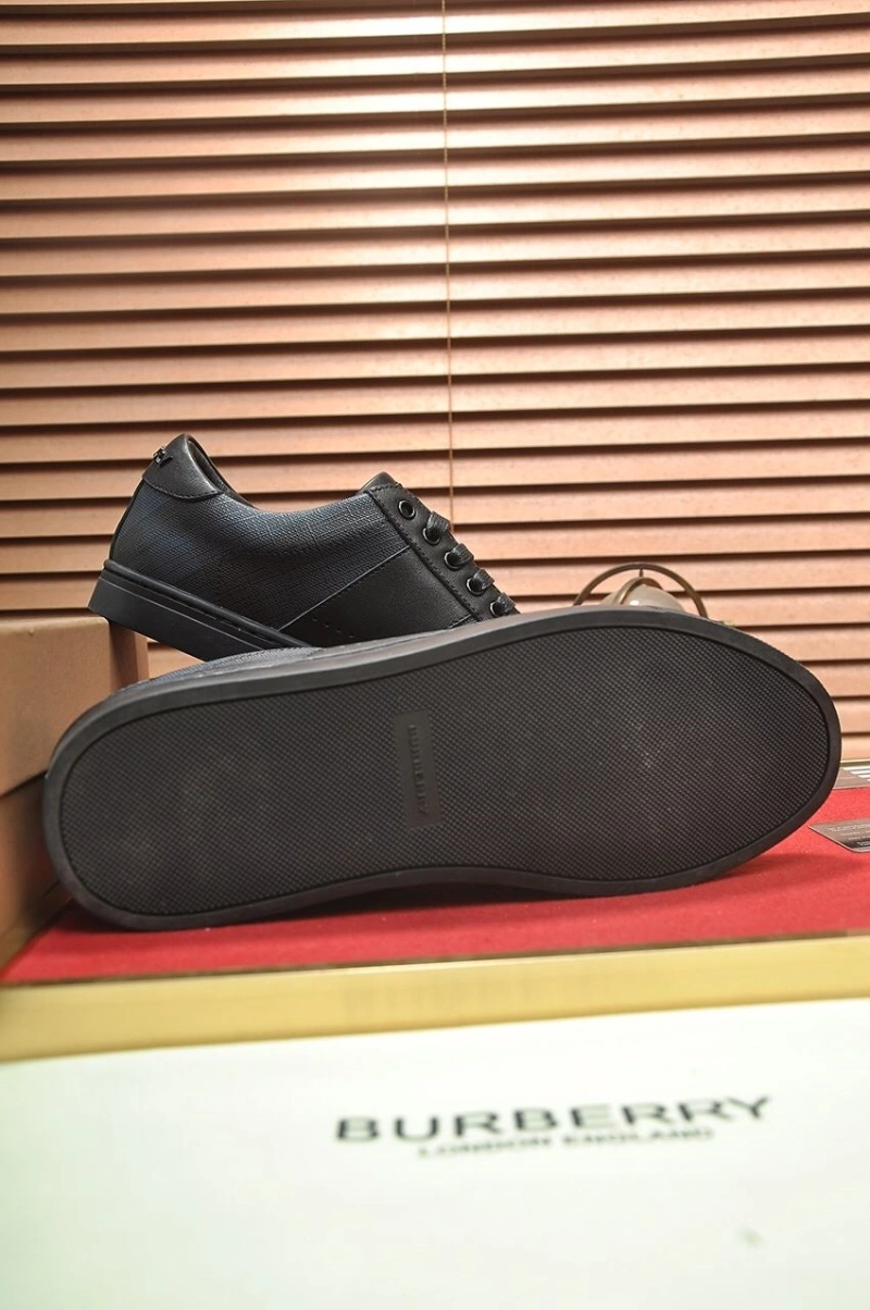 Sleek Bxrbxrry Sneakers 115061