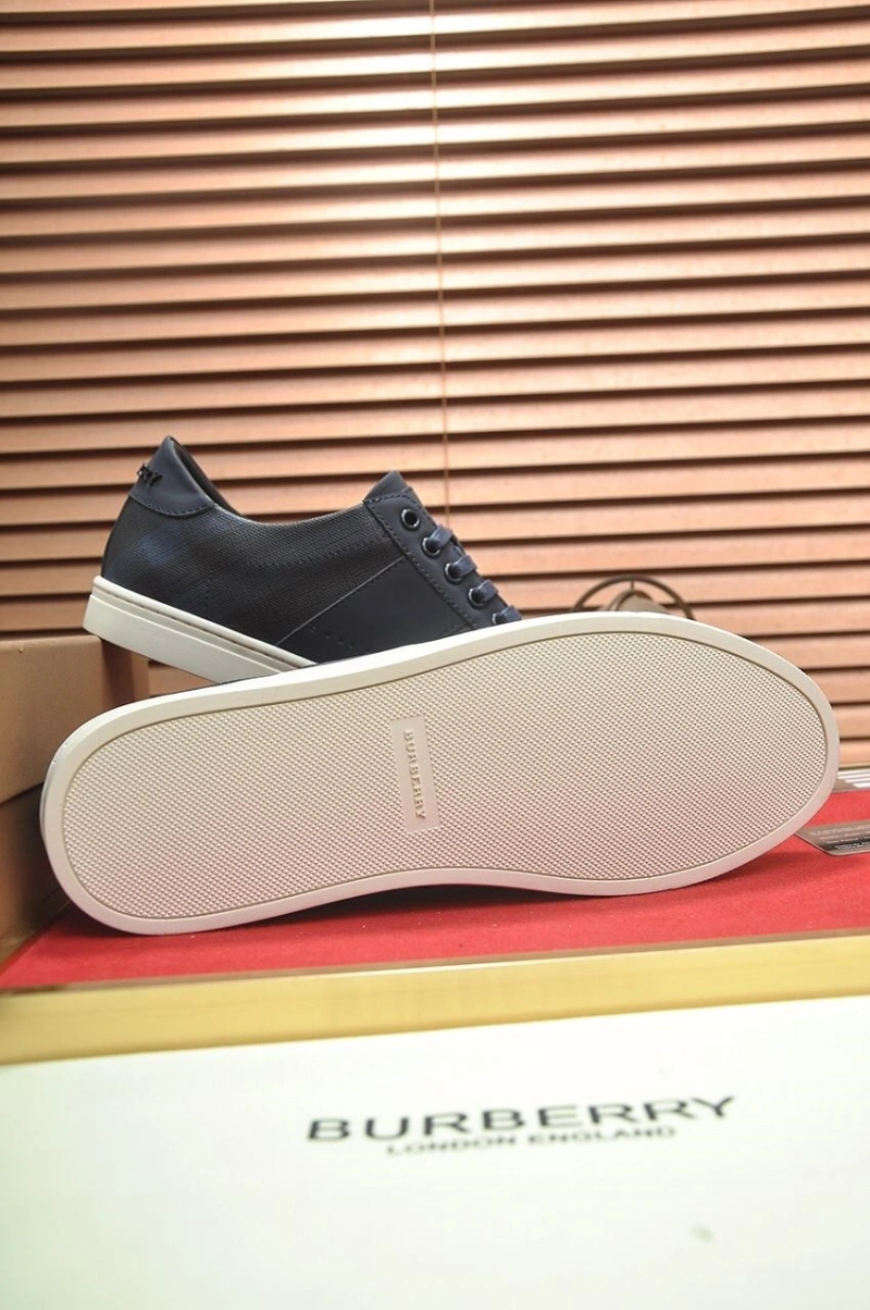 Vibrant Bxrbxrry Sneakers 115055