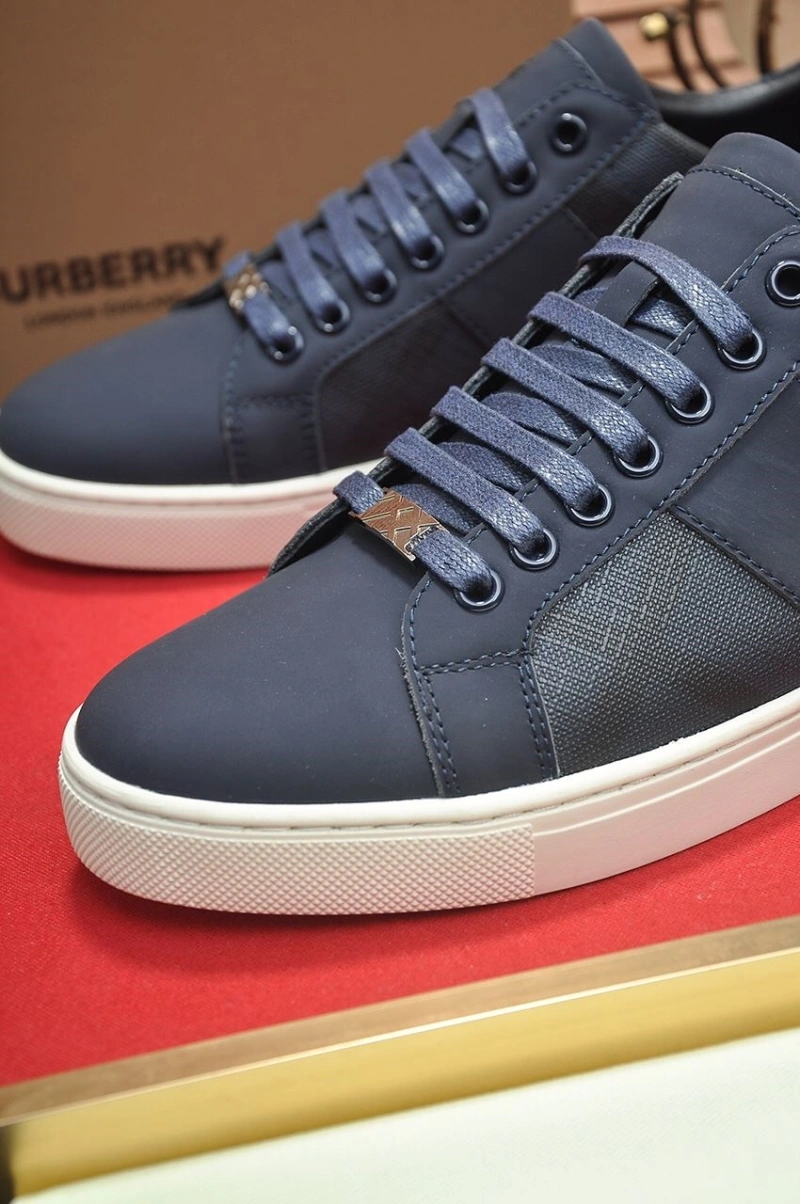 Vibrant Bxrbxrry Sneakers 115055