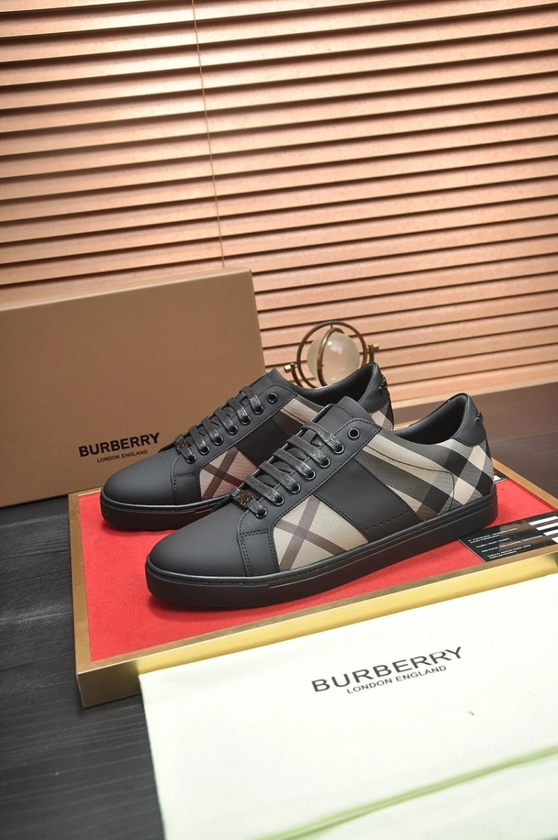 Soft Bxrbxrry Sneakers 115058