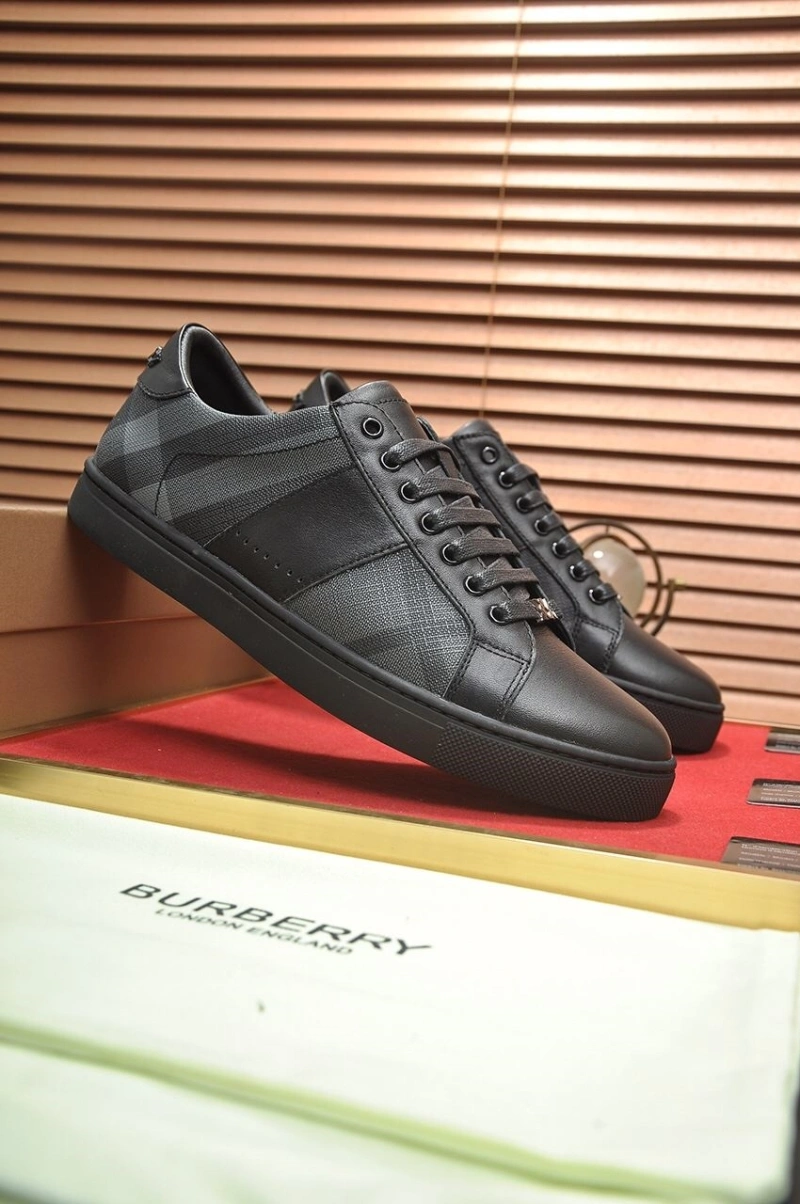 Soft Bxrbxrry Sneakers 115060