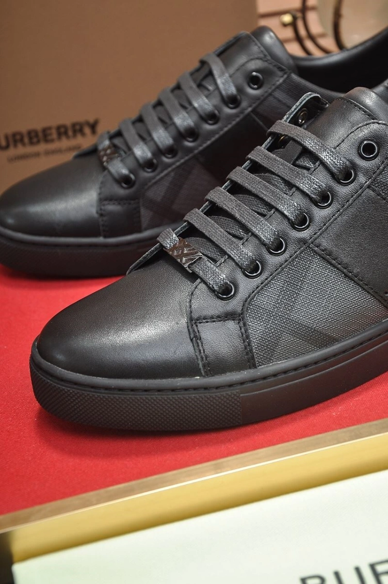 Soft Bxrbxrry Sneakers 115060