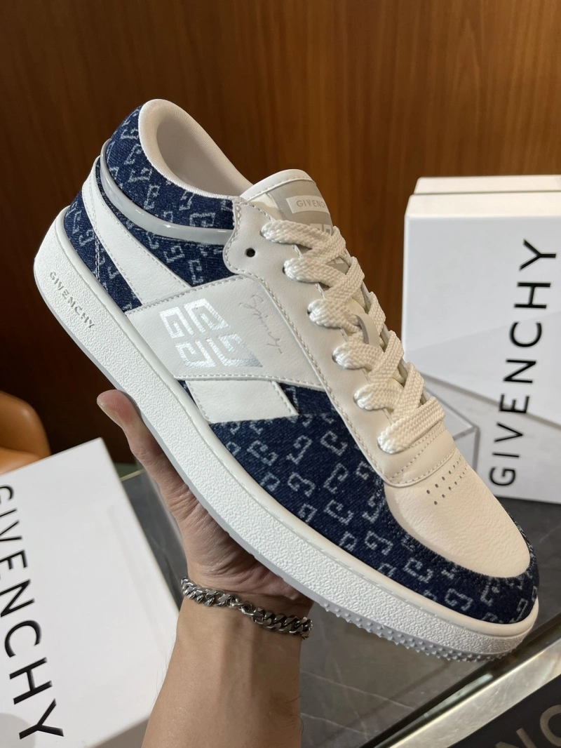 Gxvxnchy Sneakers Affordable 153342