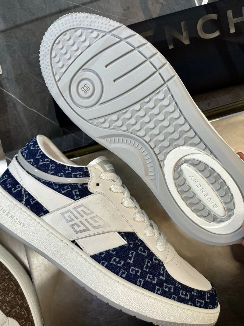 Gxvxnchy Sneakers Affordable 153342
