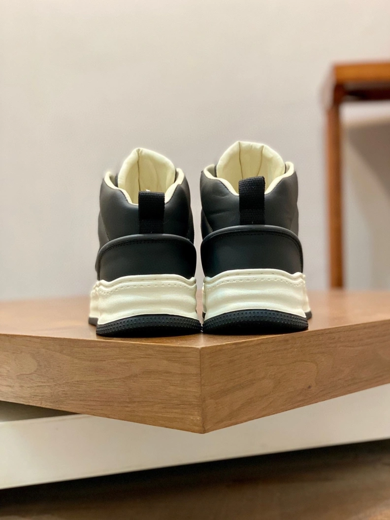 UGX Casual Shoes Fashionable 227900