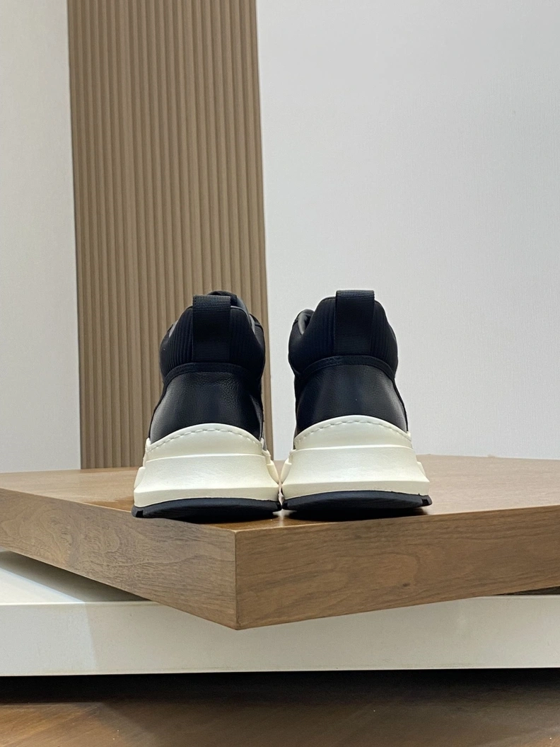 Gxvxnchy Sneakers EyeCatching 152465