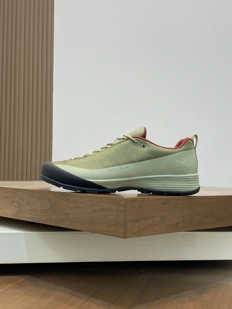 Lightweight Othxr Sneakers 210742