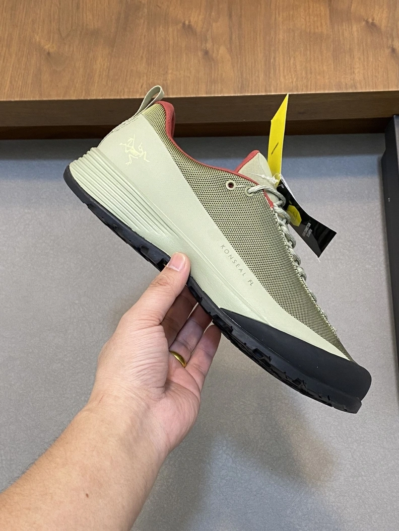 Lightweight Othxr Sneakers 210742