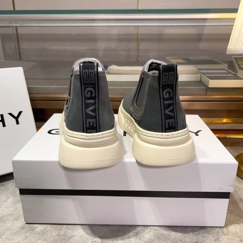 Flexible Gxvxnchy Sneakers 152480