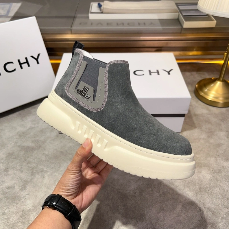 Flexible Gxvxnchy Sneakers 152480