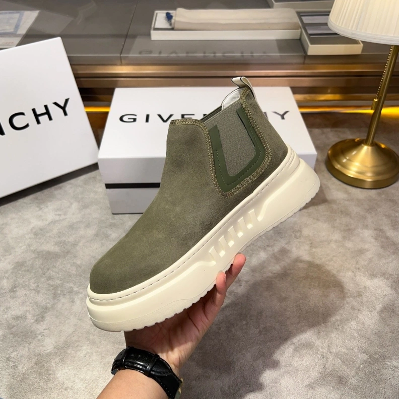 Gxvxnchy Sneakers Unique 152477