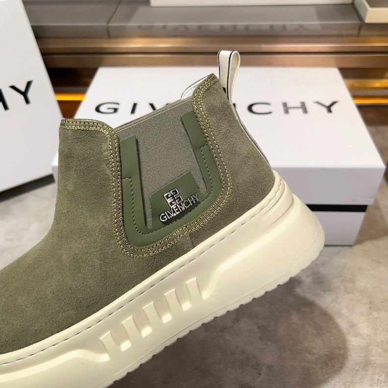 Gxvxnchy Sneakers Unique 152477