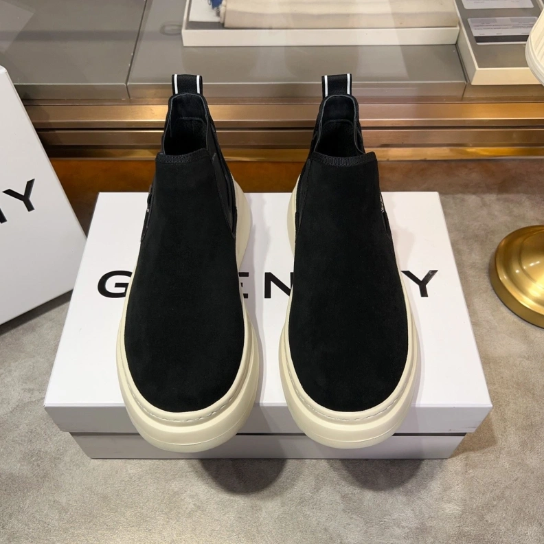 Gxvxnchy Sneakers Soft 152471