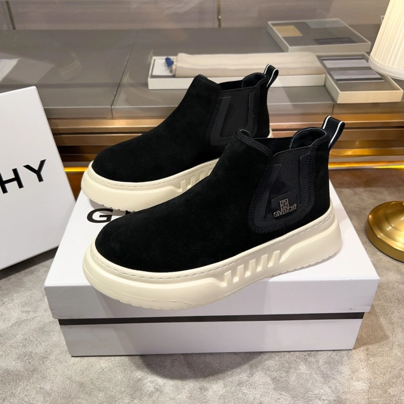 Gxvxnchy Sneakers Soft 152471
