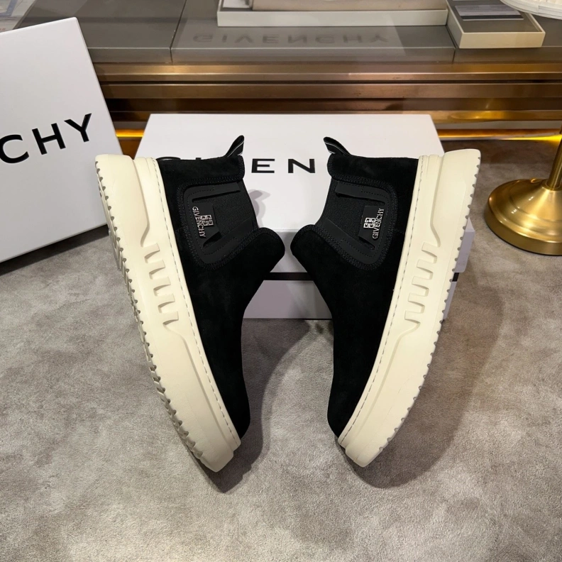 Gxvxnchy Sneakers Soft 152471