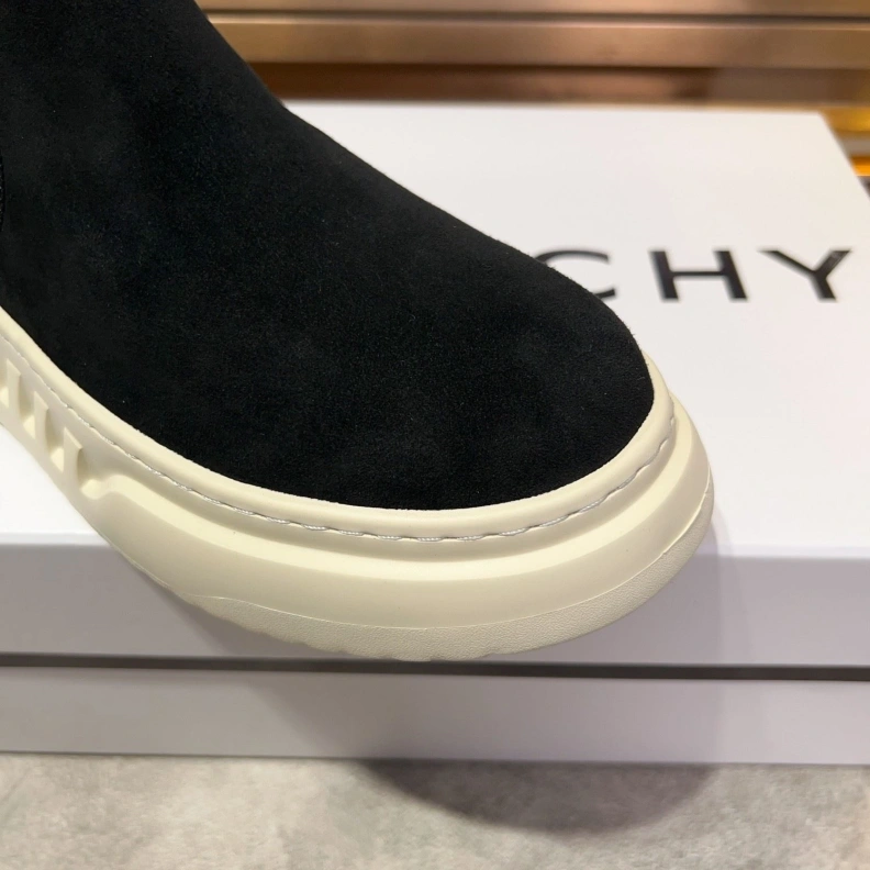 Gxvxnchy Sneakers Soft 152471