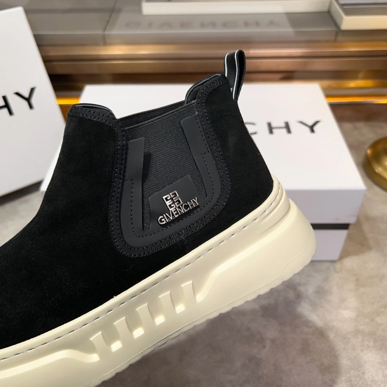 Gxvxnchy Sneakers Soft 152471