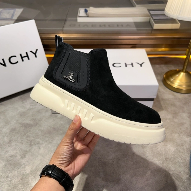 Gxvxnchy Sneakers Soft 152471