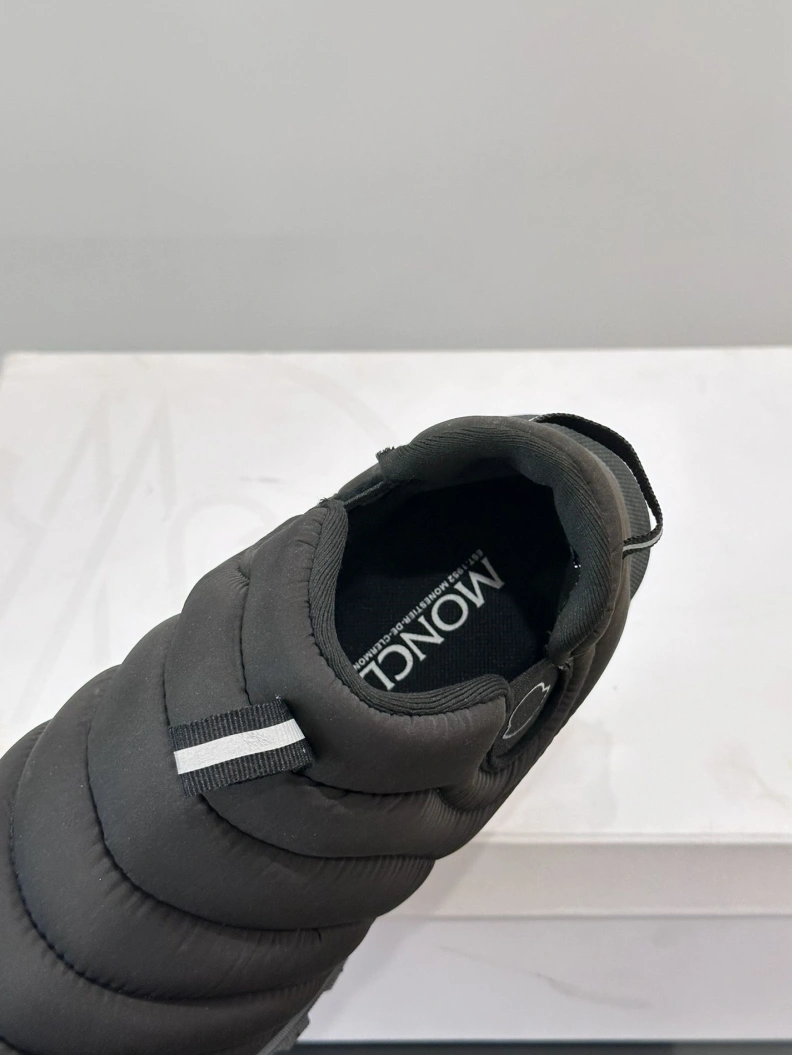 Stylish Mxnclxr Sneakers 197357