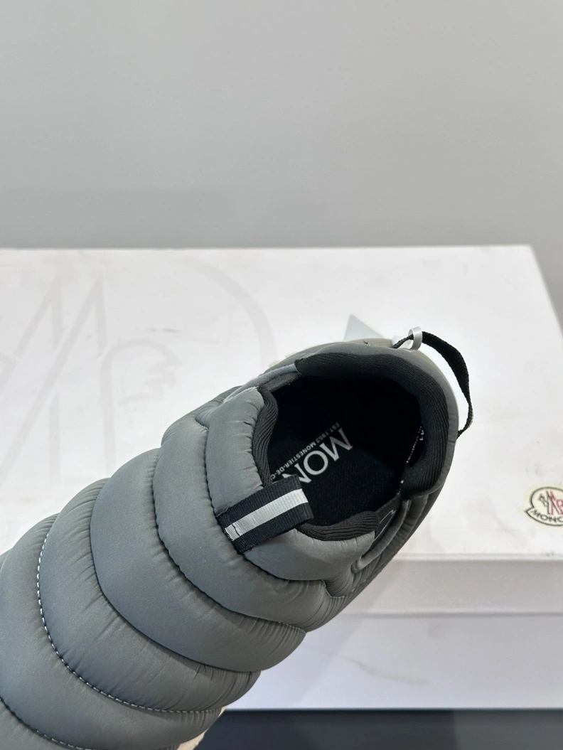 Modern Mxnclxr Sneakers 197356