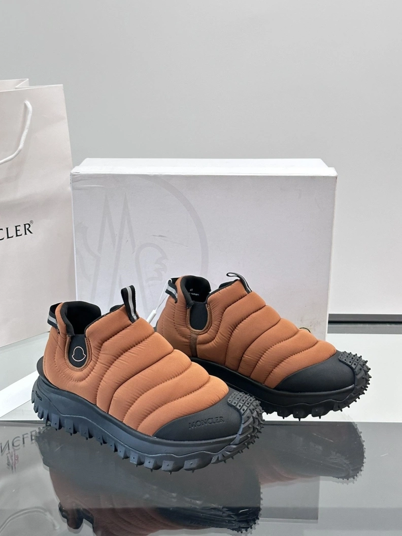 Sleek Mxnclxr Sneakers 197355