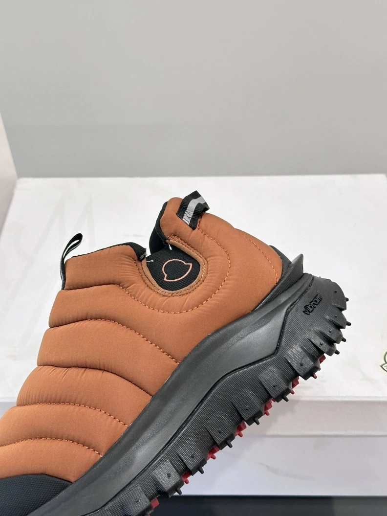 Sleek Mxnclxr Sneakers 197355