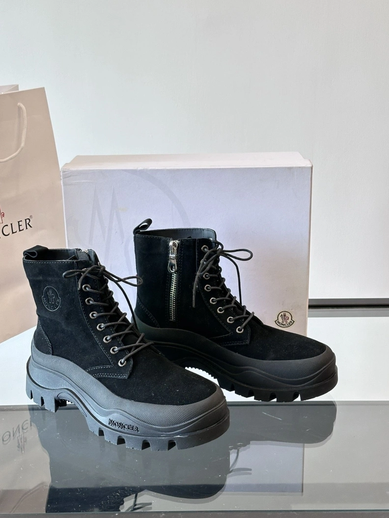 Functional Mxnclxr Sneakers 197351
