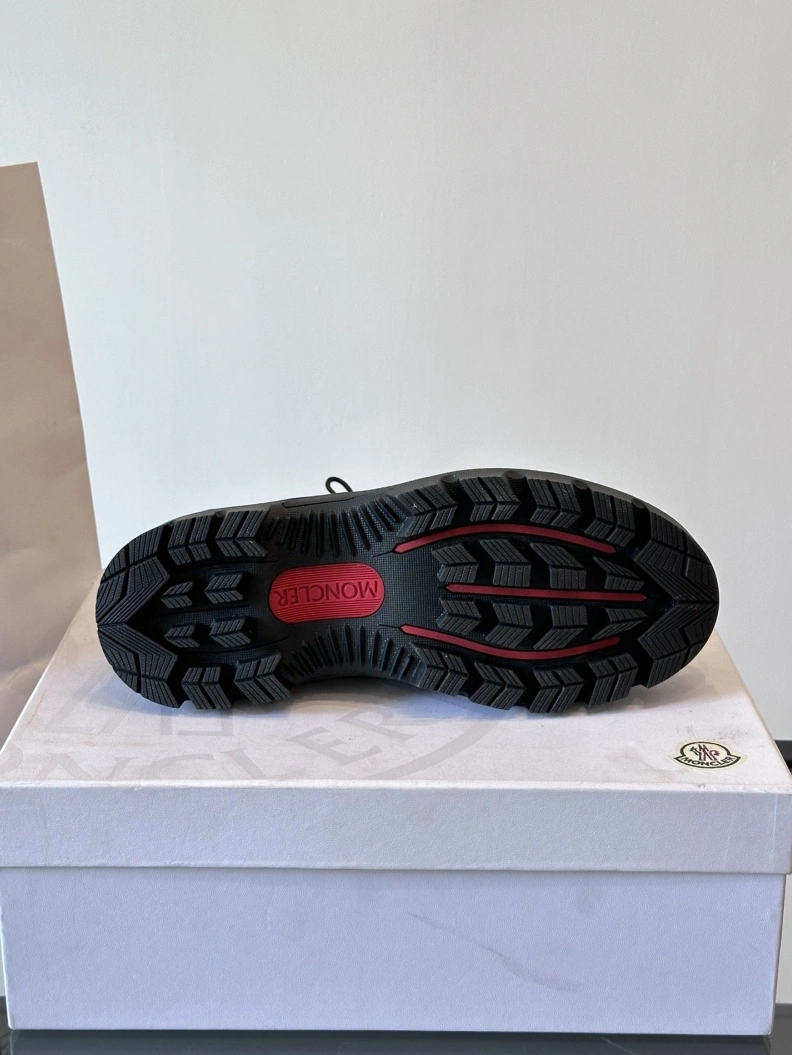 Functional Mxnclxr Sneakers 197351