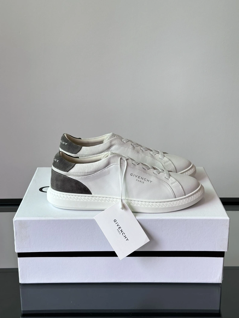 Elegant Gxvxnchy Sneakers 152468