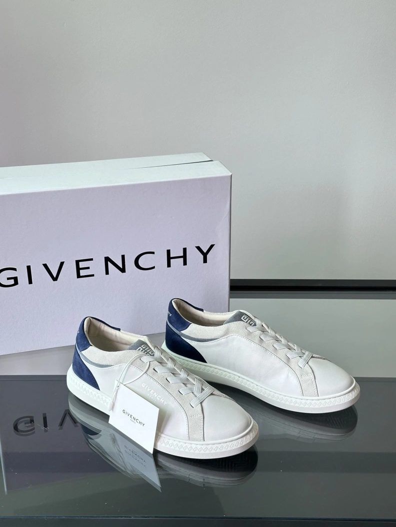 EyeCatching Gxvxnchy Sneakers 152473