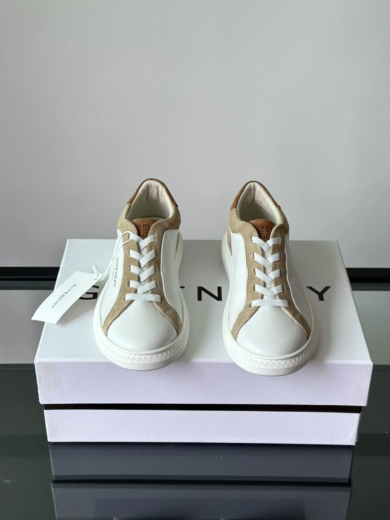 Gxvxnchy Sneakers NewStyle 152463