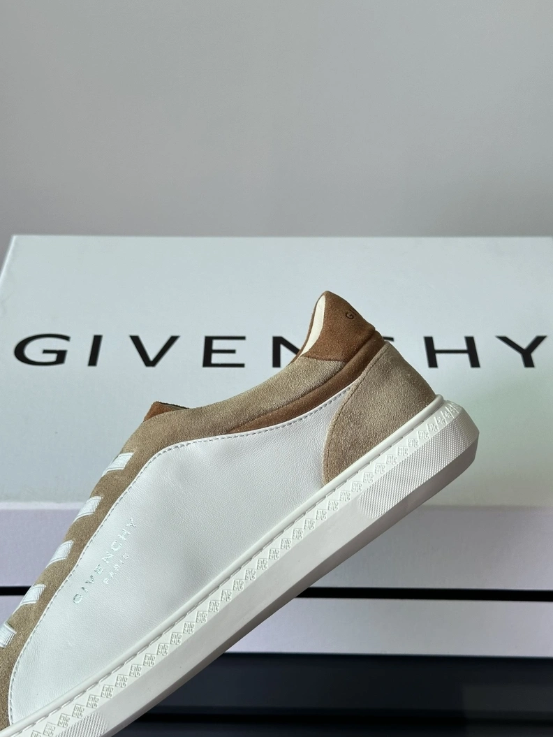 Gxvxnchy Sneakers NewStyle 152463