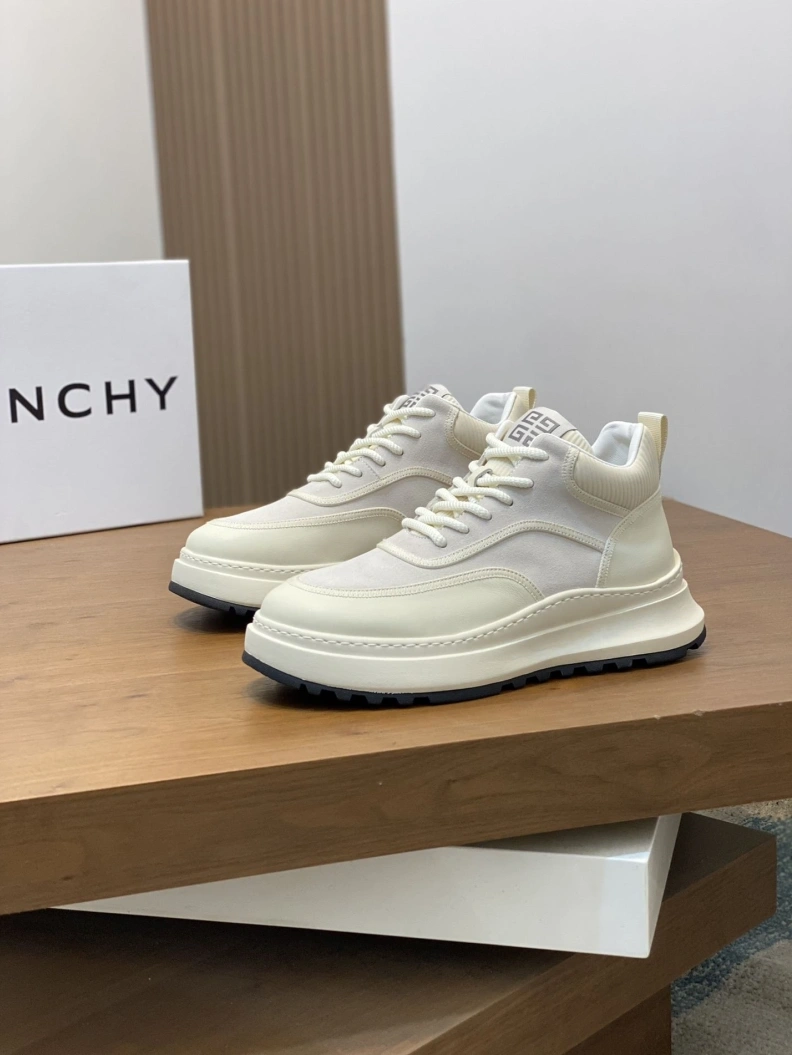 Timeless Gxvxnchy Sneakers 152462