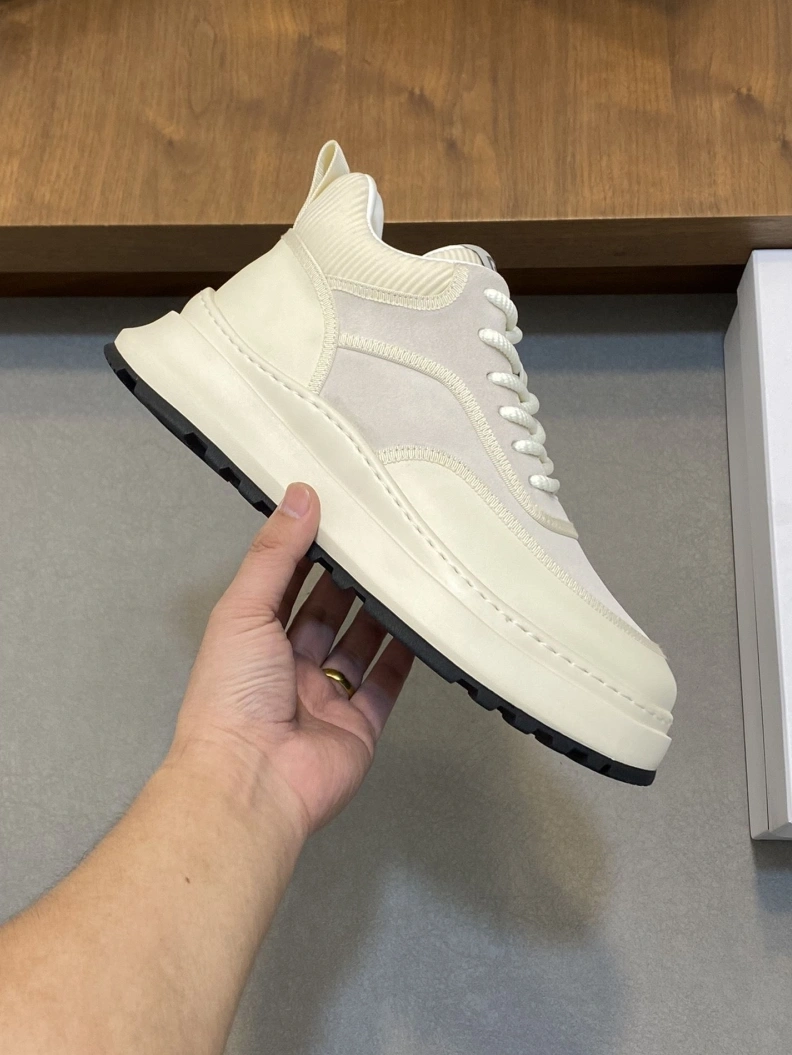 Timeless Gxvxnchy Sneakers 152462