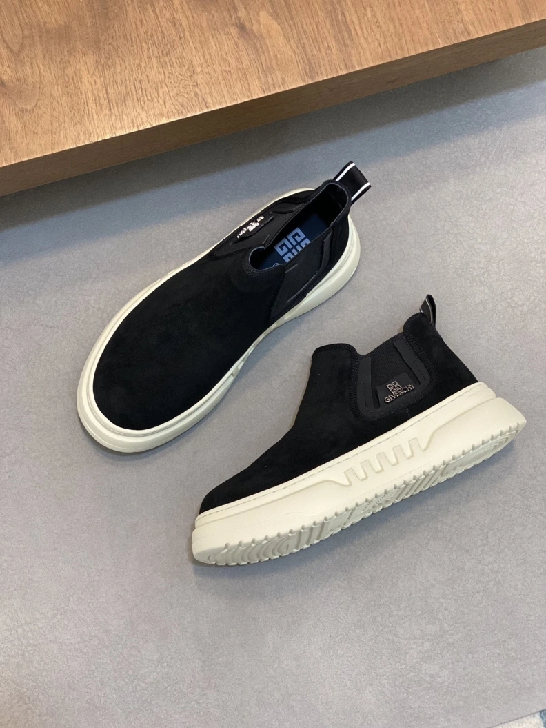 Sophisticated Gxvxnchy Sneakers 152459