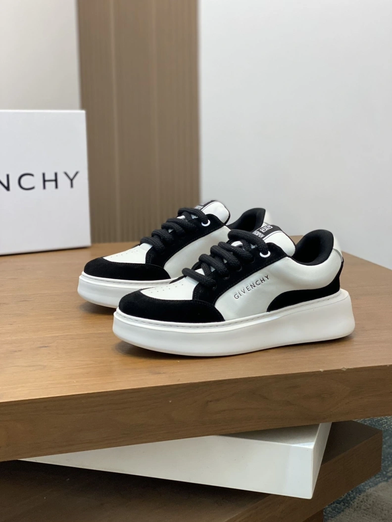 Gxvxnchy Sneakers Functional 152461