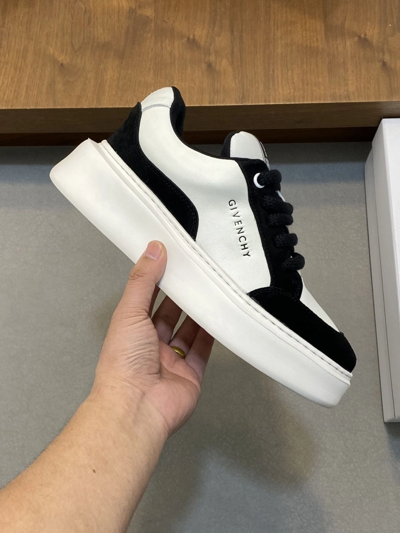Gxvxnchy Sneakers Functional 152461