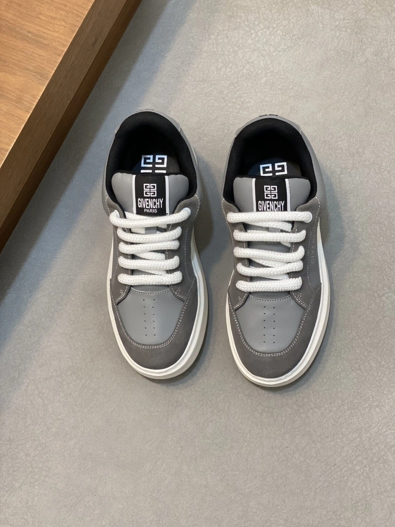 Refined Gxvxnchy Sneakers 152453