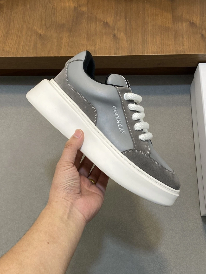 Refined Gxvxnchy Sneakers 152453