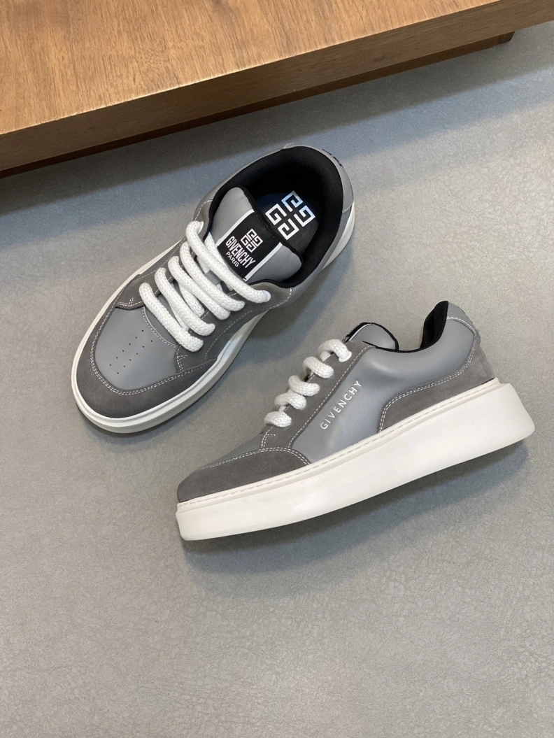 Refined Gxvxnchy Sneakers 152453