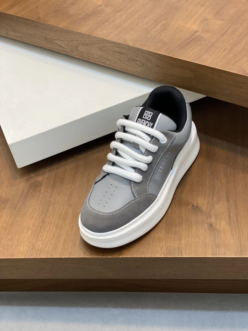Refined Gxvxnchy Sneakers 152453
