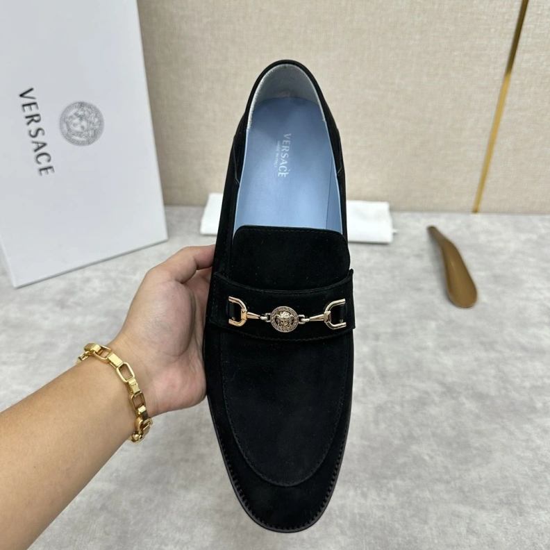 HighQuality Gxvxnchy Leather Shoes 152513