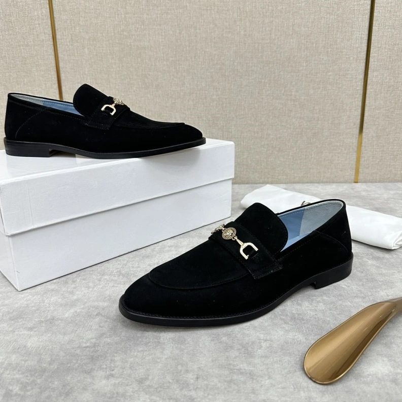 HighQuality Gxvxnchy Leather Shoes 152513
