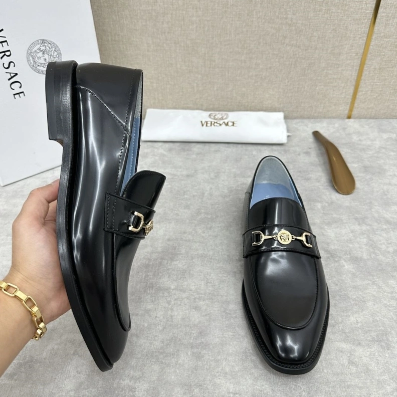 Functional Gxvxnchy Leather Shoes 152498