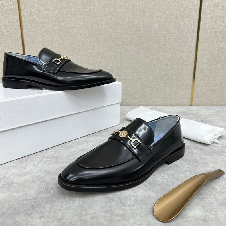 Functional Gxvxnchy Leather Shoes 152498