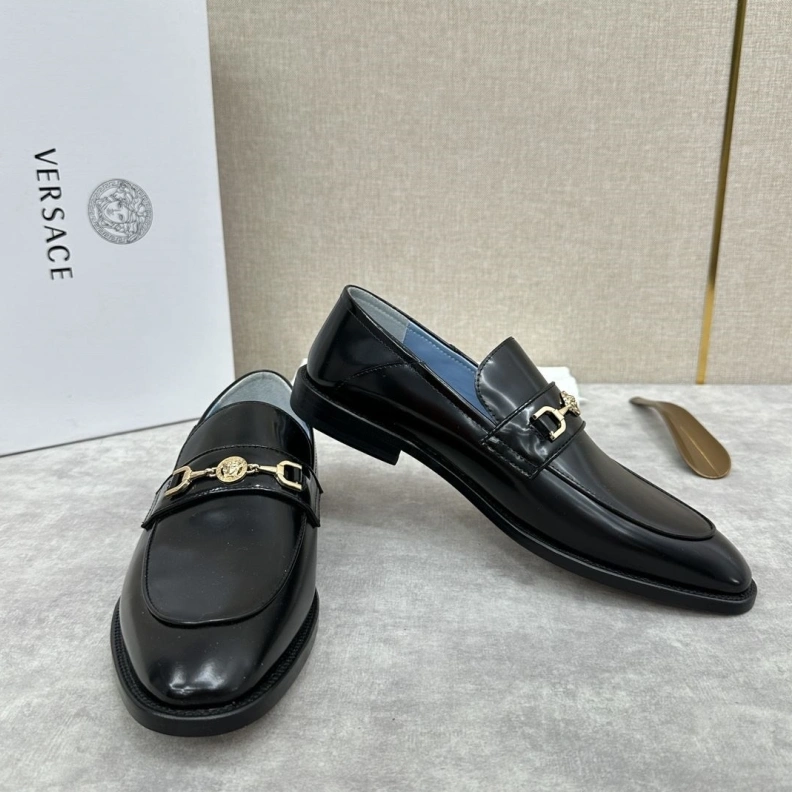 Functional Gxvxnchy Leather Shoes 152498