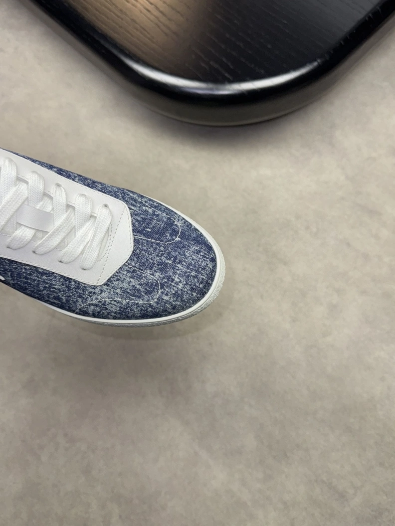 ModernLook Gxvxnchy Sneakers 152455