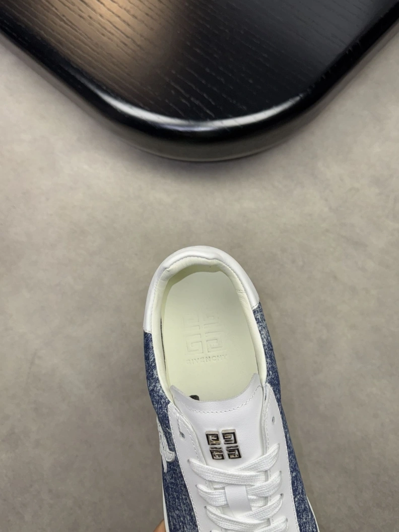 ModernLook Gxvxnchy Sneakers 152455
